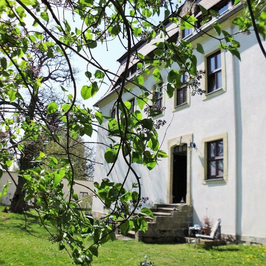 Herrenhaus Kunzwerda Bei Torgau - Aparthotel, Boardinghouse, Wohnen Auf Zeit מראה חיצוני תמונה