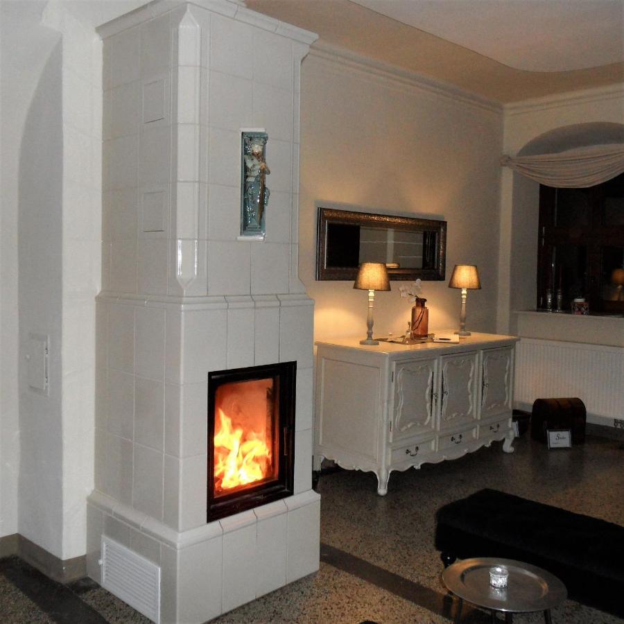 Herrenhaus Kunzwerda Bei Torgau - Aparthotel, Boardinghouse, Wohnen Auf Zeit מראה חיצוני תמונה
